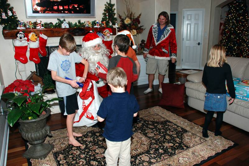 2008/12(Dec)/06(Christmas Eve-Here)/800x600_2008-12-24-30.JPG